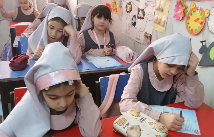 آزمون مداد قرمز 1 4