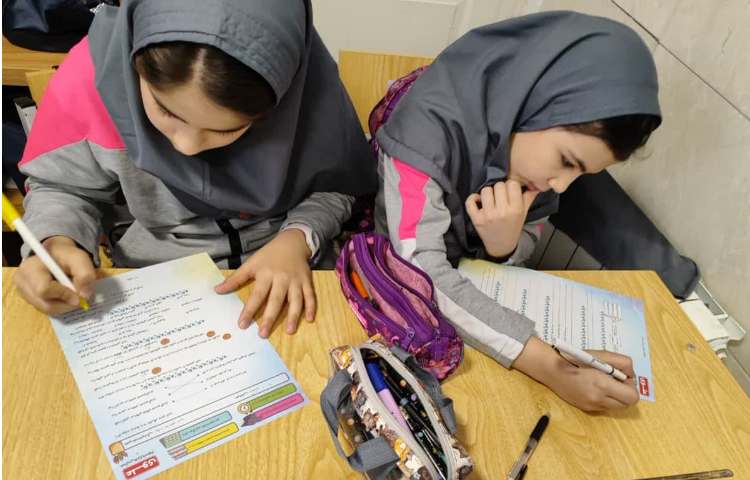 آزمون مداد قرمز