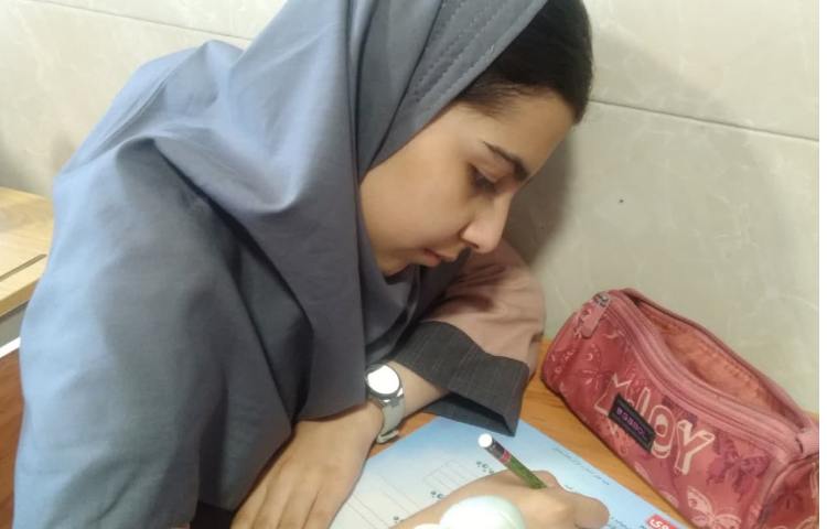 آزمون مداد قرمز