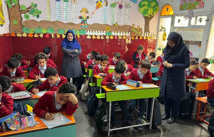 آزمون مداد قرمز