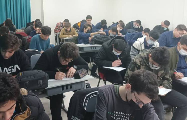 آزمون همگام 2 2