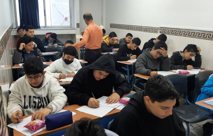 آزمون پا به پا شماره 2 4