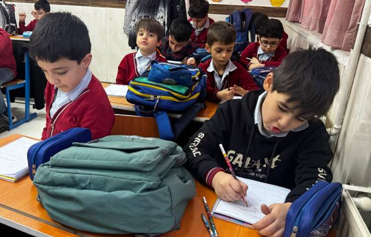 آزمون کلاسی در دفتر مشق 1