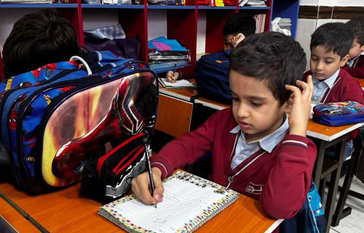 آزمون کلاسی در دفتر مشق 3