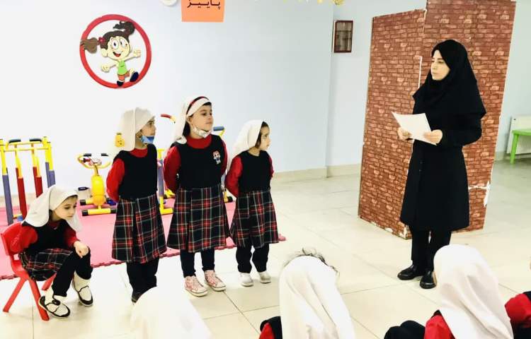 آسمانه و شعر