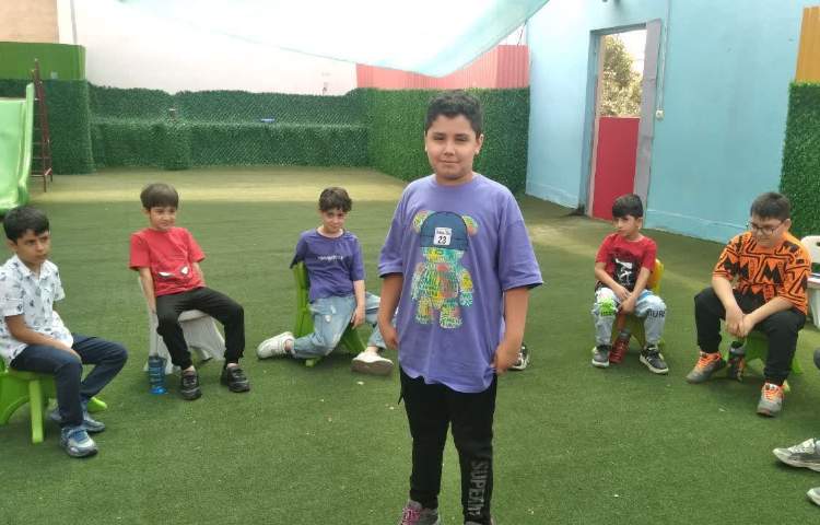 آشنایی با احساسات مثبت و منفی در کلاس زبان زرافه 4