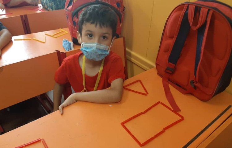 :آشنایی با اشکال هندسی، با کاردستی و بازی با چوب خط، کلاس توت فرنگی 2