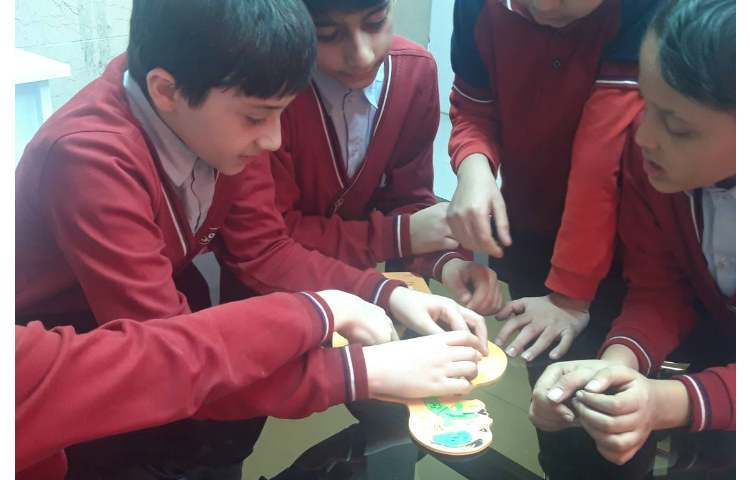 آشنایی با اندامهای داخلی بدن در آزمایشگاه همراه با بازی پازل اندام های داخلی 5