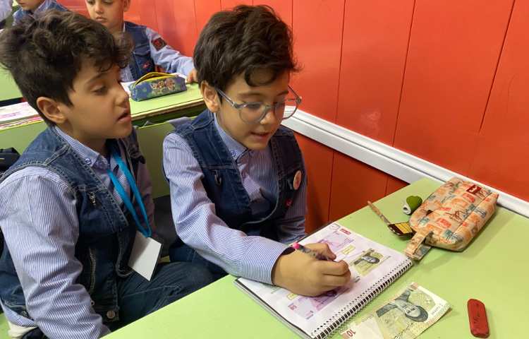 آشنایی با انواع اسکناس های ایرانی،ویژگی آن ها و تفاوت ریال و تومان 3