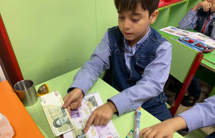 آشنایی با انواع اسکناس های ایرانی،ویژگی آن ها و تفاوت ریال و تومان 5