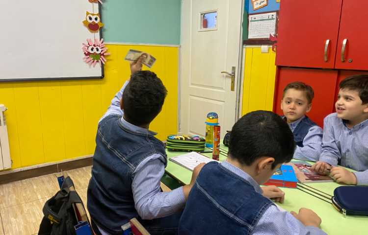 آشنایی با انواع اسکناس های رایج ایرانی و بررسی ویژگی های آن ها 3