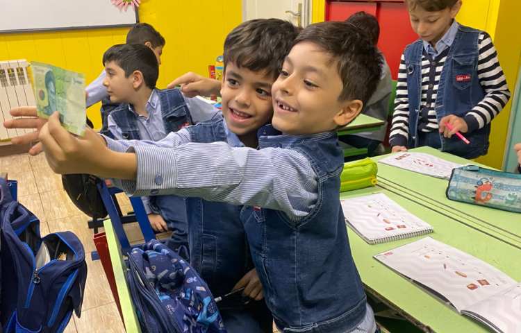 آشنایی با انواع اسکناس های رایج ایرانی و بررسی ویژگی های آن ها 5