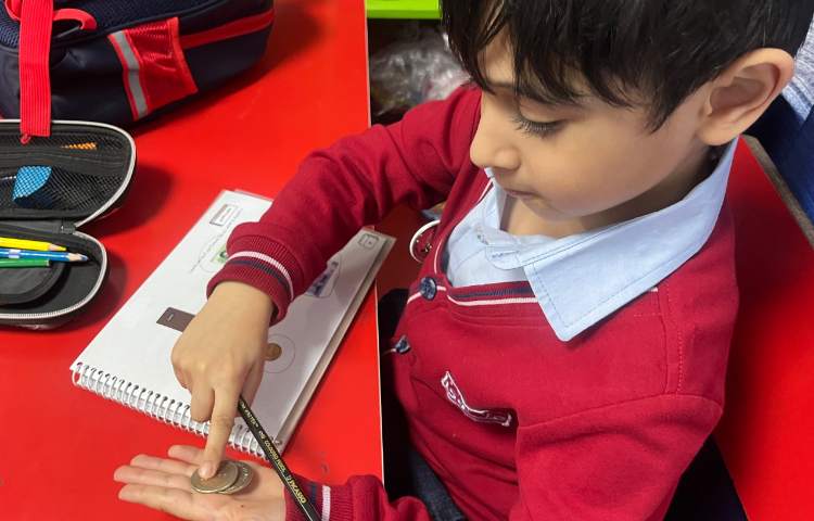 آشنایی با انواع اسکناس و سکه 3