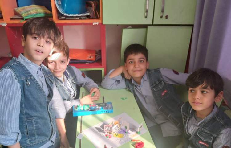 آشنایی با بناهای تاریخی ایران زیبا با تکمیل پازل 1