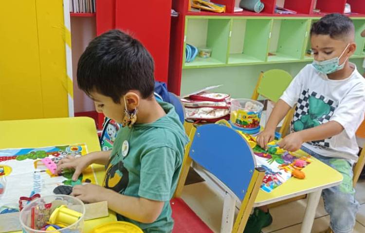 :آشنایی با بهداشت فردی،ساخت وسایل بهداشتی با خمیربازی،کلاس بادبادک 2