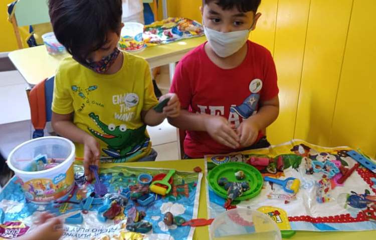 :آشنایی با بهداشت فردی،ساخت وسایل بهداشتی با خمیربازی،کلاس بادبادک 6