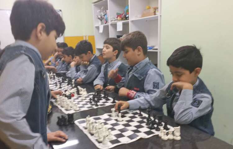 آشنایی با حرکت فیل و نام آن ها 9