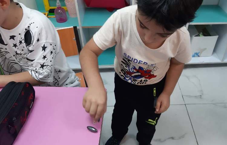 آشنایی با خواص آهن ربا 5