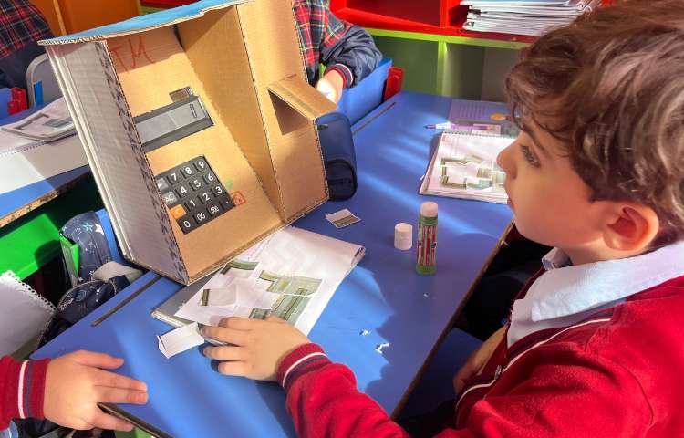 آشنایی با دستگاه خودپرداز و اجزای آن 3