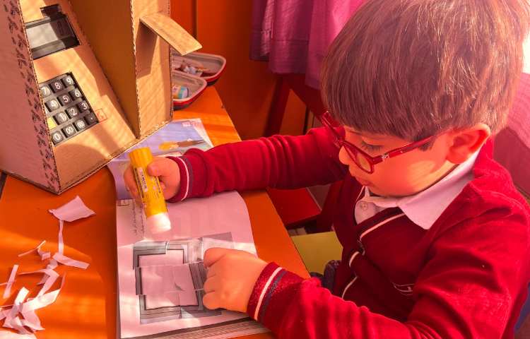 آشنایی با دستگاه خودپرداز و اجزای آن 5