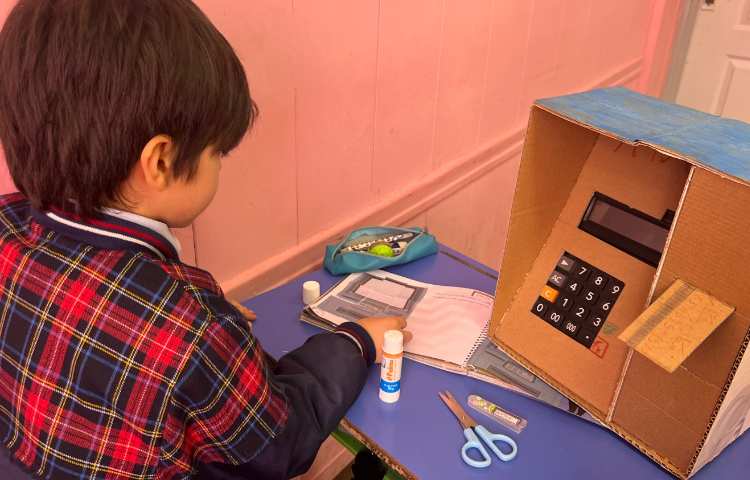 آشنایی با دستگاه خودپرداز و اجزای آن