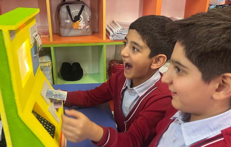 آشنایی با دستگاه خودپرداز و بررسی خدمات آن 5