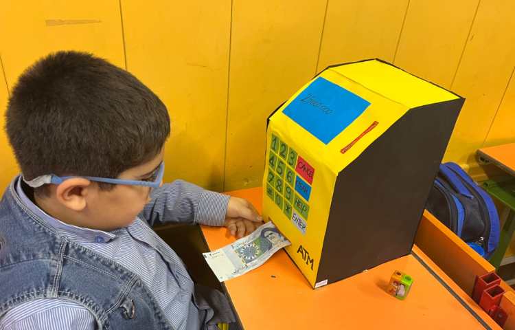 آشنایی با دستگاه خودپرداز و ساخت دست سازه 14