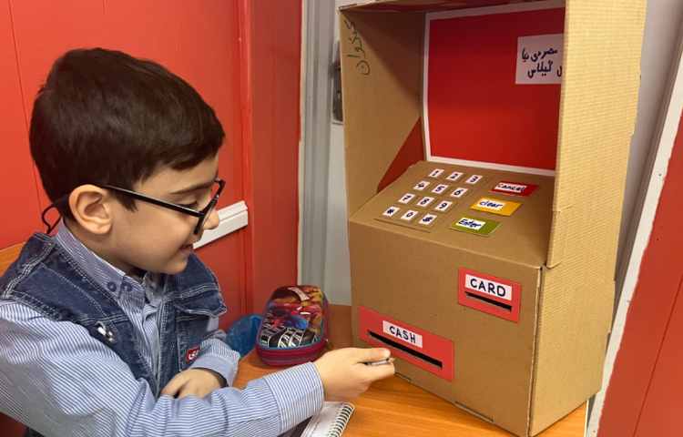 آشنایی با دستگاه خودپرداز و ساخت دست سازه 2