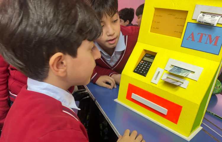 آشنایی با دستگاه خودپرداز و قوانین استفاده از آن 10