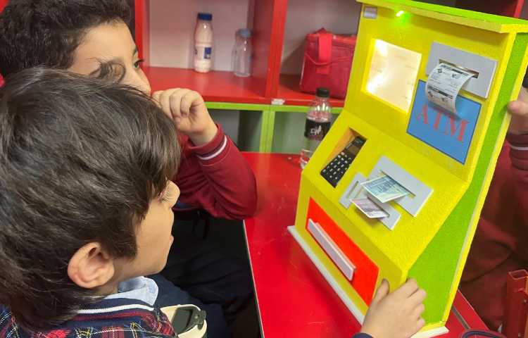 آشنایی با دستگاه خودپرداز و قوانین استفاده از آن 5