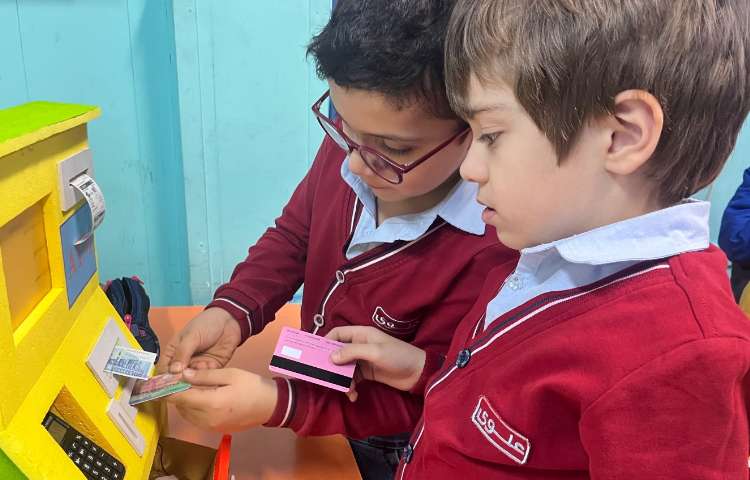 آشنایی با دستگاه خودپرداز و قوانین استفاده از آن 7