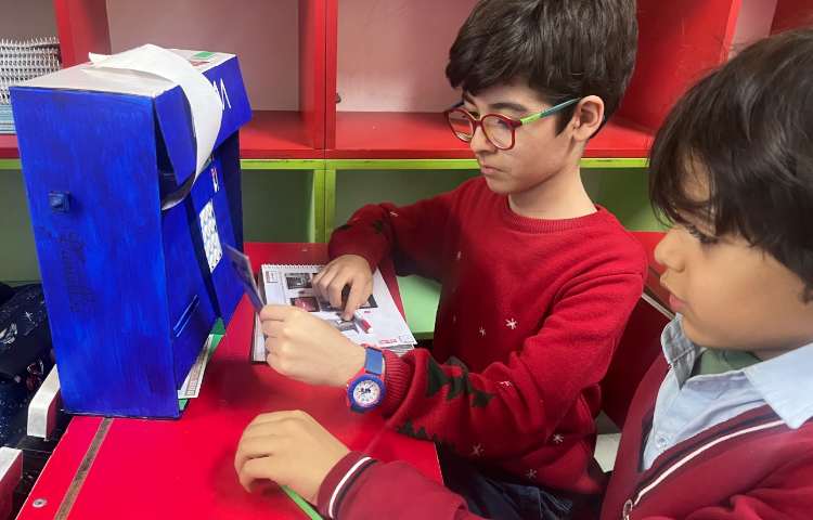 آشنایی با دستگاه خودپرداز و مراحل انجام کار با آن 4