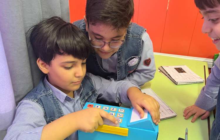 آشنایی با دستگاه خودپرداز و کارتخوان 1