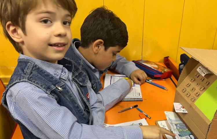 آشنایی با دستگاه خودپرداز و کارتخوان 8