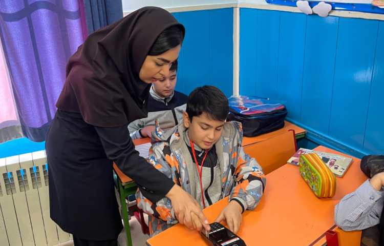 آشنایی با دستگاه کارتخوان و قوانین استفاده از آن 1