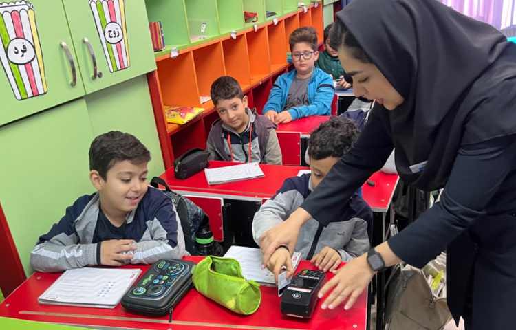 آشنایی با دستگاه کارتخوان و قوانین استفاده از آن 2