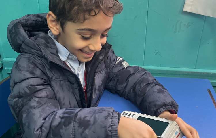 آشنایی با دستگاه کارتخوان و قوانین استفاده از آن 2