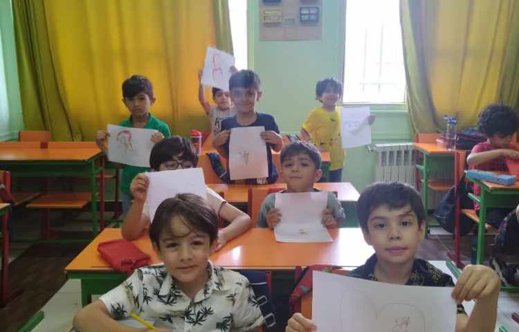 آشنایی با دوست داشتنی ها کلاس زبان زرافه