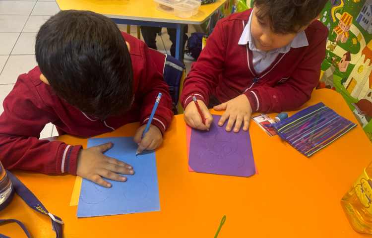 آشنایی با روز عصای سفید و خط بریل 2