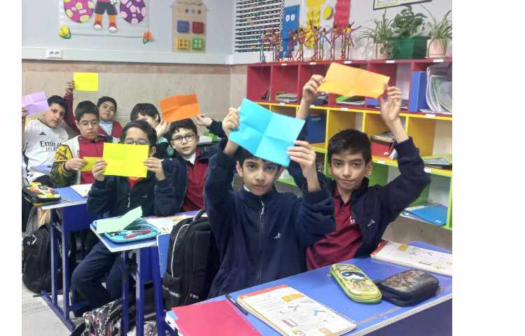 آشنایی با زاویه ی راست و مقایسه ی زاویه ها با یکدیگر به کمک دست ورزی 5