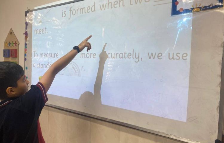 آشنایی با زوایا-زنگ Math 3