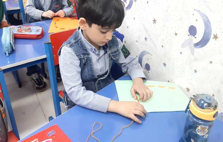 آشنایی با شکل حروف به همراه تقویت مهارت دست ورزی 2