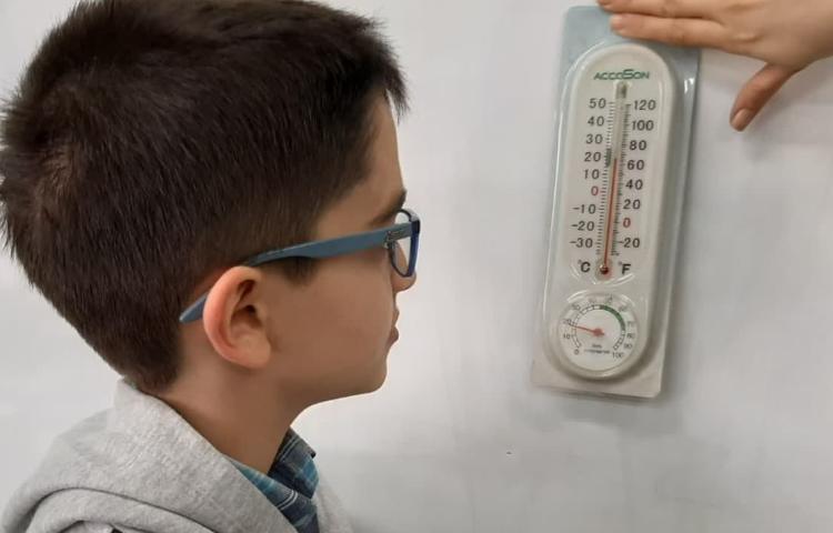 آشنایی با عملکرد دماسنج دیواری و نحوه ی خواندن دما پایه چهارم دبستان 1