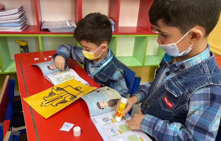 :آشنایی با لوگوی بانکها، کلاس انگور 3