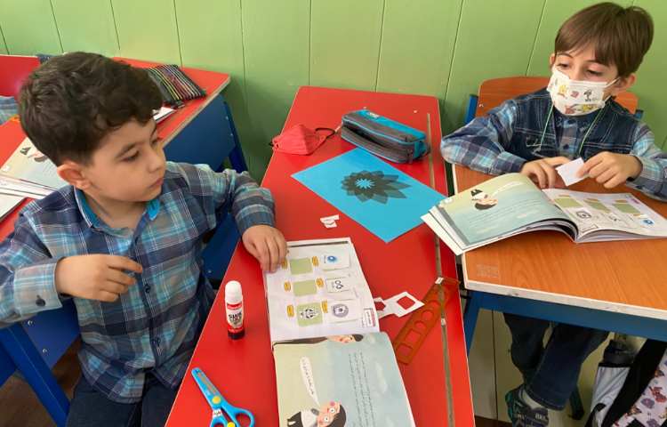 :آشنایی با لوگوی بانک ها از طریق بازی لوگو رو بشناس، کلاس گیلاس 5