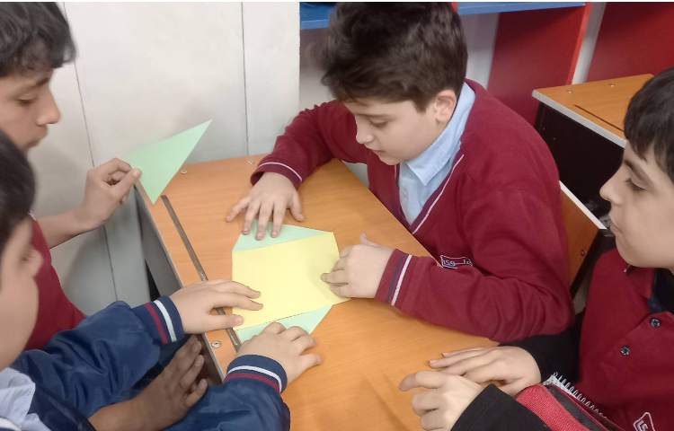 آشنایی با مساحت لوزی و شیوه‌ی محاسبه‌ی آن 3