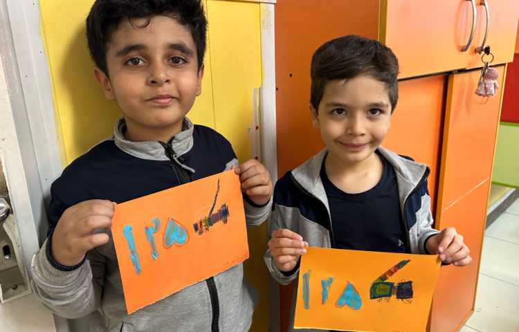 آشنایی با مشاغل و شماره های ضروری و کار هنری 5