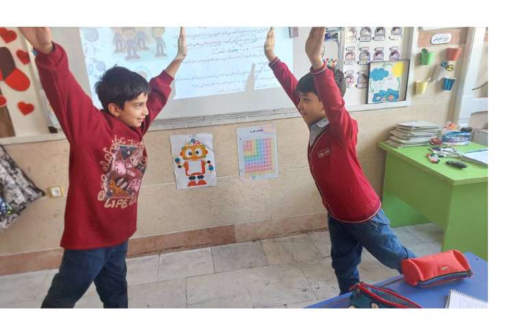 آشنایی با مفهوم وارونه ی جانبی در آینه ی تخت 3