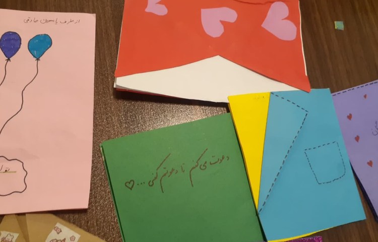 آشنایی با نویسندگان 1