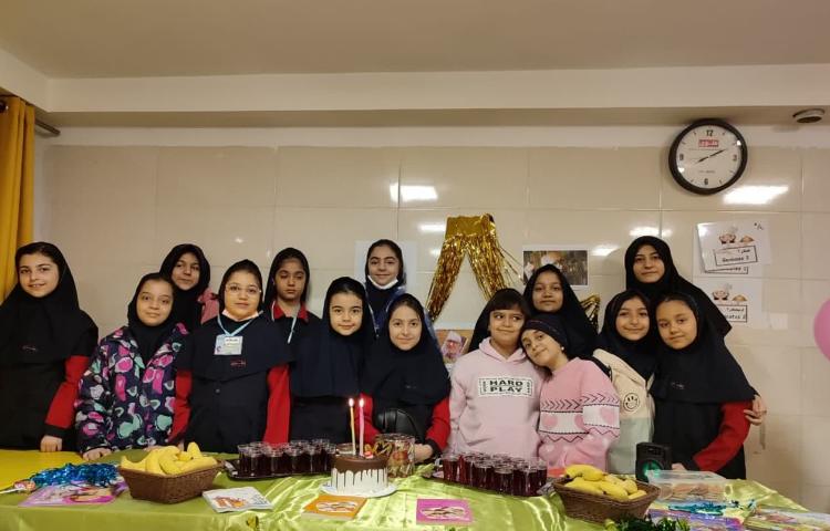 آشنایی با نویسندگان 14